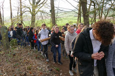 Ökumenischer Jugendkreuzweg in Naumburg (Foto: Karl-Franz Thiede)